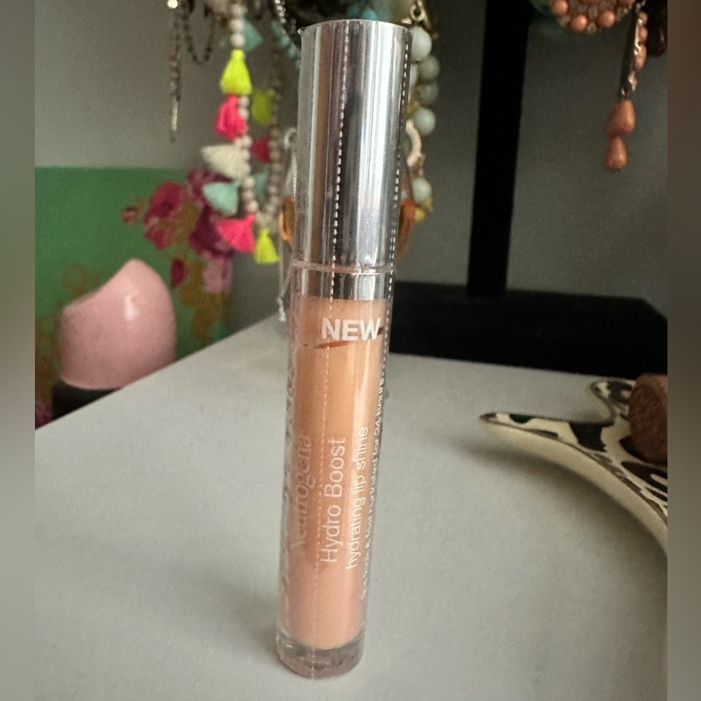 Neutrogena Hydo Boost Hydrating Lip Shine Soft Blush New!